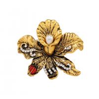 Rhinestone Zinc Alloy Brooch, with Plastic Pearl, Flower, antique gold color plated, Unisex & with rhinestone 