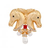 Plastic Pearl Brooch, Zinc Alloy, with Plastic Pearl, gold color plated, Unisex & with rhinestone, white 