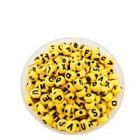 Abalorios Alfabeto de Acrílico, Redondo aplanado, Bricolaje, amarillo, 4x7mm, aproximado 3600PCs/Bolsa, Vendido por Bolsa