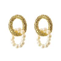 Boucles d'oreilles d'eau douce de Perle , laiton, avec perle d'eau douce cultivée, beignet, Placage de couleur d'or, bijoux de mode & pour femme Vendu par paire