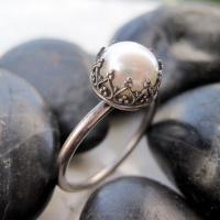 Brass Finger Ring, with Plastic Pearl, Round, antique silver color plated & for woman, white, 9.5mm 