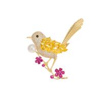 Cubic Zirconia Brooch, Brass, with Plastic Pearl, Bird, fashion jewelry & micro pave cubic zirconia & for woman, golden 
