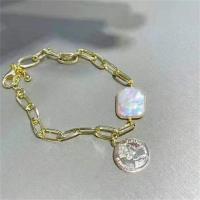 bracelet en laiton de perle d'eau douce cultivée, avec laiton, bijoux de mode & pour femme Environ 7.5 pouce, Vendu par PC
