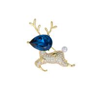 Rhinestone Brass Brooch, with Glass Rhinestone & Plastic Pearl, Deer, fashion jewelry & micro pave cubic zirconia & for woman 