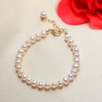 bracelet en laiton de perle d'eau douce cultivée, avec laiton, avec 1.57inch chaînes de rallonge, 14K rempli d’or, bijoux de mode & pour femme, blanc, 5-6mm Environ 6.3 pouce, Vendu par PC