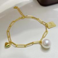 bracelet en laiton de perle d'eau douce cultivée, avec laiton, avec 1.57inch chaînes de rallonge, bijoux de mode & pour femme, doré Environ 6.3 pouce, Vendu par PC