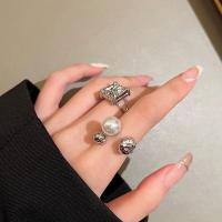 Anillo de dedo de latón, metal, con Perlas plásticas, chapado en color de platina, ajustable & para mujer, más colores para la opción, tamaño:6-8, Vendido por UD