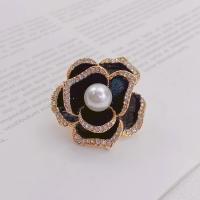Kunststoff-Perlen-Brosche, Zinklegierung, mit Kunststoff Perlen, Blume, goldfarben plattiert, für Frau & Emaille & mit Strass, keine, verkauft von PC