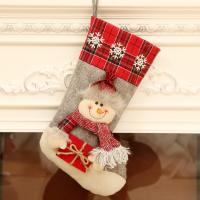 Achetez le stockage et le support de Noël pour votre Mantel, velours de coton, fait à la main, Mignon & styles différents pour le choix Vendu par PC