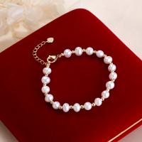 bracelet en laiton de perle d'eau douce cultivée, avec Alliage de cuivre, avec 1.57inch chaînes de rallonge, bijoux de mode & pour femme, blanc, 5-6mm Environ 6.3 pouce, Vendu par PC