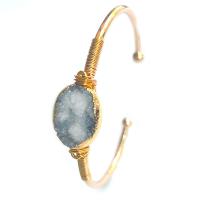 alliage de zinc bracelet manchette, avec Cristal naturel, fait à la main, bijoux de mode & pour femme, doré Diamètre inté Environ 55mm, Vendu par PC