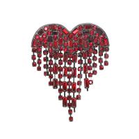 Rhinestone Zinc Alloy Brooch, Heart, silver color plated, for woman & with rhinestone, red 