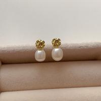 Freshwater Pearl Brass Earring, with Brass, real gold plated, fashion jewelry & for woman 