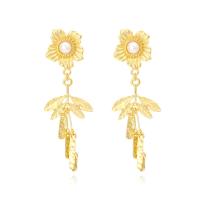 Zinc Alloy Stud Earring, with Plastic Pearl, gold color plated, fashion jewelry & for woman, golden 
