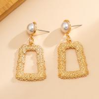 Plastic Pearl Zinc Alloy Earring, with Plastic Pearl, plated, fashion jewelry & for woman 2.5*5cm 