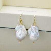Boucles d'oreilles d'eau douce de Perle , perle d'eau douce cultivée, avec laiton, Baroque, bijoux de mode & pour femme, blanc 4cm, Vendu par paire