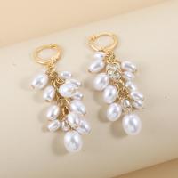 Plastic Pearl Zinc Alloy Earring, with Plastic Pearl, plated, fashion jewelry, white 