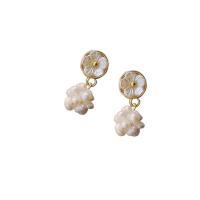 Freshwater Pearl Brass Earring, with Brass, 925 sterling silver post pin, 14K gold plated, Natural & fashion jewelry & for woman, two different colored, 23mm 