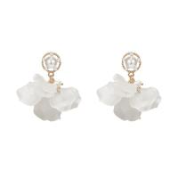 Brass Drop Earring, with Plastic Pearl & Acrylic, fashion jewelry & for woman, white 