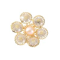 Freshwater Pearl Brooch, Brass, with Freshwater Pearl, Vacuum Ion Plating, micro pave cubic zirconia, golden 