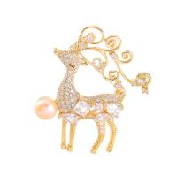 Freshwater Pearl Brooch, Brass, with Freshwater Pearl, Deer, Vacuum Ion Plating, micro pave cubic zirconia, golden 