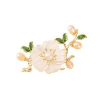Freshwater Pearl Brooch, Brass, with Shell & Freshwater Pearl, Plum Blossom, Vacuum Ion Plating, fashion jewelry & micro pave cubic zirconia & for woman, golden 