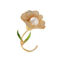 South Sea Shell Brooch, Brass, with Shell Pearl, Flower, Vacuum Ion Plating, fashion jewelry & micro pave cubic zirconia & for woman, gold 