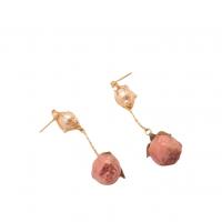 Boucles d'oreilles d'eau douce de Perle , perle d'eau douce cultivée, avec Fleurs séchées & laiton, fleur, Plaqué or 18K, bijoux de mode & pour femme & autocollant époxyde Vendu par paire