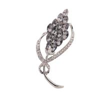 Crystal Brooch, Zinc Alloy, with Crystal, silver color plated, fashion jewelry & for woman & with rhinestone, silver color 