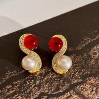 Plastic Pearl Zinc Alloy Earring, with Crystal & Plastic Pearl, fashion jewelry & for woman & with rhinestone, golden, 27mm 