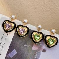 Zinc Alloy Rhinestone Drop Earring, with Plastic Pearl, Heart, plated, fashion jewelry & for woman & with rhinestone 35mm 