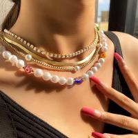 Collier de mode Multi couche, alliage de zinc, avec perle de plastique, Placage de couleur d'or, bijoux de mode & multicouche & pour femme, 10mm Environ 54 cm, Vendu par PC