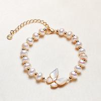 Bracelets de perles En alliage de zinc , perle d'eau douce cultivée, avec Huître perlière & alliage de zinc, avec 1.57inch chaînes de rallonge, Placage de couleur d'or, bijoux de mode & pour femme & avec strass, blanc, 6-7mm Environ 6.3 pouce, Vendu par PC[