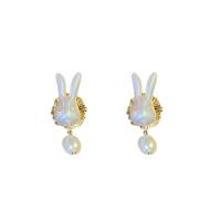 Kunststoff Perle Zink Legierung Ohrring, Zinklegierung, mit Kunststoff Perlen, goldfarben plattiert, Modeschmuck & für Frau, weiß, 48x18mm, verkauft von Paar