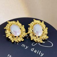 Plastic Pearl Zinc Alloy Earring, with Plastic Pearl, real gold plated, fashion jewelry & for woman, golden, 35mm [