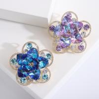 Crystal Brooch, Zinc Alloy, with Crystal, Flower, gold color plated, fashion jewelry & for woman & with rhinestone & hollow 