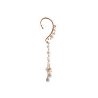 manchette de boucle d'oreille, alliage de zinc, avec perle de plastique, Placage de couleur d'or, bijoux de mode & pour femme, blanc Vendu par PC