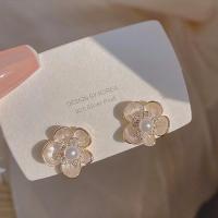 Cubic Zirconia Micro Pave Brass Earring, with Plastic Pearl, Flower, plated, fashion jewelry & micro pave cubic zirconia, gold 