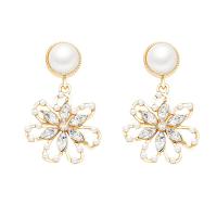 Zinc Alloy Rhinestone Drop Earring, with Plastic Pearl, high quality plated, fashion jewelry & for woman & with rhinestone, golden [