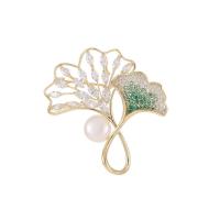 Freshwater Pearl Brooch, Brass, with Freshwater Pearl, Ginkgo Leaf, gold color plated, fashion jewelry & micro pave cubic zirconia 