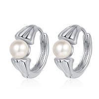 Brass Huggie Hoop Earring, with Shell Pearl, plated, fashion jewelry & for woman 20mm [
