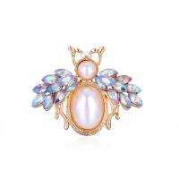 Rhinestone Zinc Alloy Brooch, with Plastic Pearl, Bee, gold color plated, fashion jewelry & for woman & with rhinestone, multi-colored 