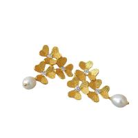 Freshwater Pearl Brass Earring, with Freshwater Pearl, Flower, gold color plated, fashion jewelry & for woman, 40mm [