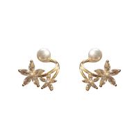 Cubic Zirconia Micro Pave Brass Earring, Copper Alloy, with Plastic Pearl, Star, real gold plated, fashion jewelry & micro pave cubic zirconia & for woman [