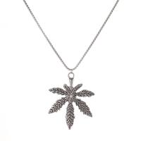 Zinc Alloy Necklace, Maple Leaf, silver color plated, fashion jewelry & Unisex Approx 60 cm 