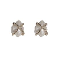 Brass Stud Earring, with Plastic Pearl, plated, fashion jewelry & for woman [