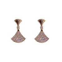 Boucles d'oreilles en laiton zircon cubique pavent, Placage de couleur d'or, bijoux de mode & pavé de micro zircon & pour femme Vendu par paire[