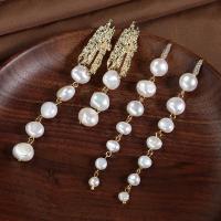 Boucles d'oreilles d'eau douce de Perle , perle d'eau douce cultivée, avec laiton, Placage de couleur d'or, bijoux de mode & styles différents pour le choix & pavé de micro zircon & pour femme, 9-10mm, Vendu par paire[
