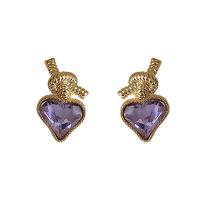 Strass boucle en laiton, avec Perceuse à eau en verre, coeur, Plaqué or 18K, bijoux de mode & pour femme, violet Vendu par paire