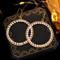 Brass Drop Earring, with Plastic Pearl, Round, plated, fashion jewelry & for woman, golden 